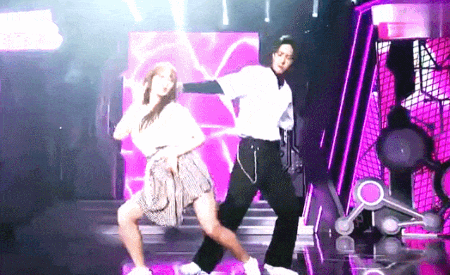 这个98年生的大胸萝莉,当过蔡徐坤导师,和王一博跳过舞:这是妖精转世吧