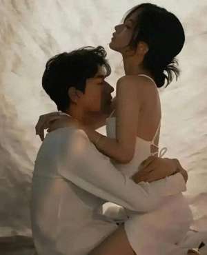 美女下面被吻(男人爱到极致，才会亲吻女人身上这5个部位)