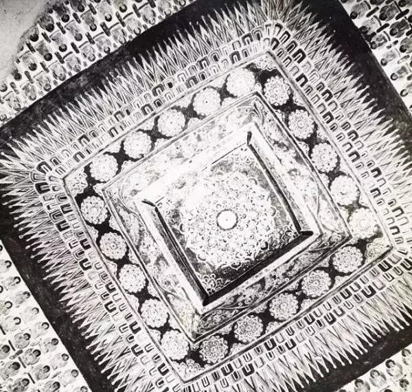 日本侵华施暴照:图6日军随军记者镜头里面的苏州姑娘