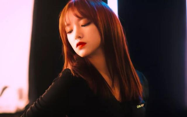 这个98年生的大胸萝莉,当过蔡徐坤导师,和王一博跳过舞:这是妖精转世吧