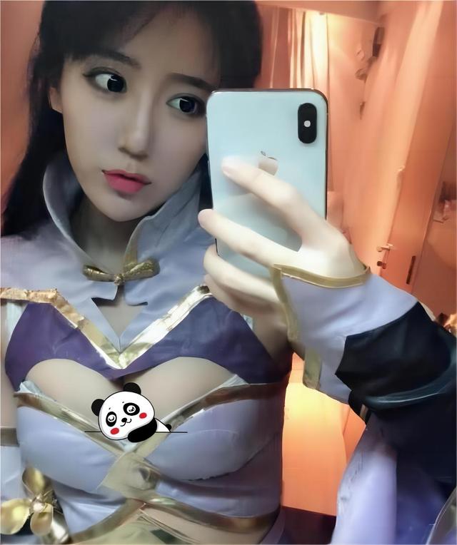 盘点4位身材变化“巨大”的美女网红，颜值超高腿还长