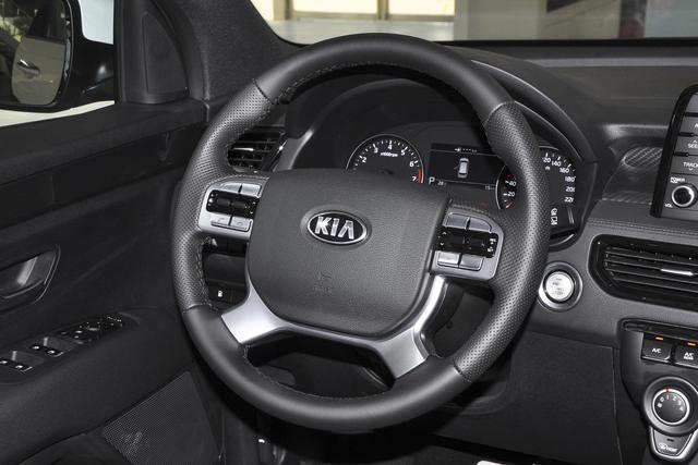 容易被忽视的一款合资七座SUV,配2.0T发动机!静态解析起亚KX7