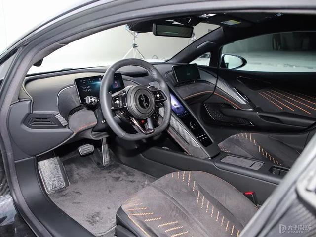 仰望U9首台车下线了!四电机+云辇-X,比亚迪百万超跑将交付......