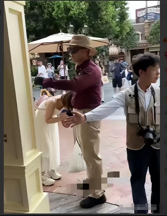 崩溃!上海迪士尼一女子因上厕所超时需重排5小时,当场崩溃痛哭