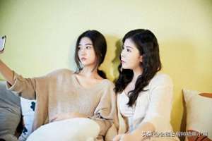 我的美女邻居姐姐(从吹牛到成真：我和邻居姐姐的奇妙爱情之旅)