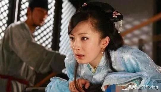 武松杀嫂子 为何要撕开她衣服?