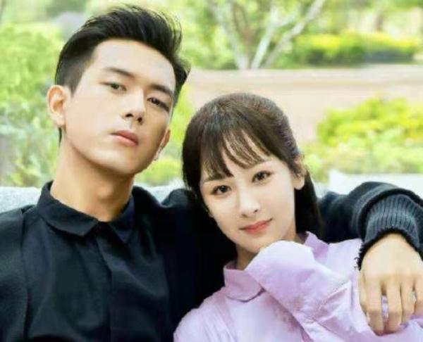 《亲爱的》初吻揭秘,李现后退躲避怕挨打,杨紫临场反应亮了