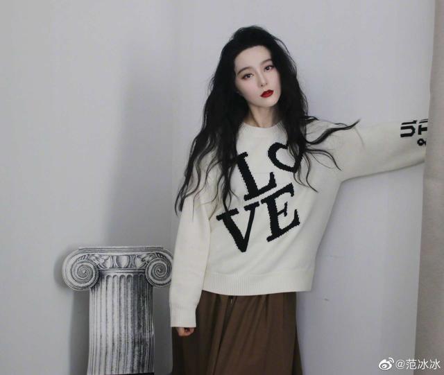 女网红撞脸热巴,被赞比本尊还美,网红圈为热度都在碰瓷明星?