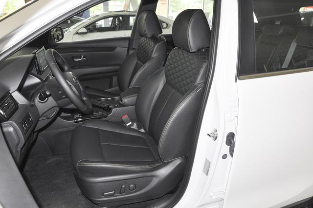 容易被忽视的一款合资七座SUV,配2.0T发动机!静态解析起亚KX7