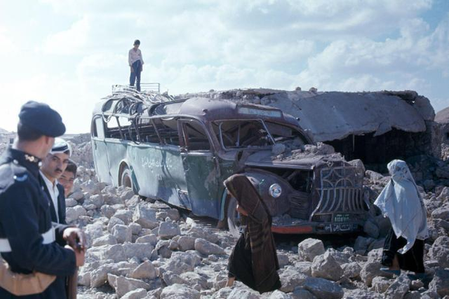 日本侵华施暴照:图6日军随军记者镜头里面的苏州姑娘