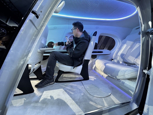 广汽腾飞：GOVY AirJet飞行汽车首次亮相