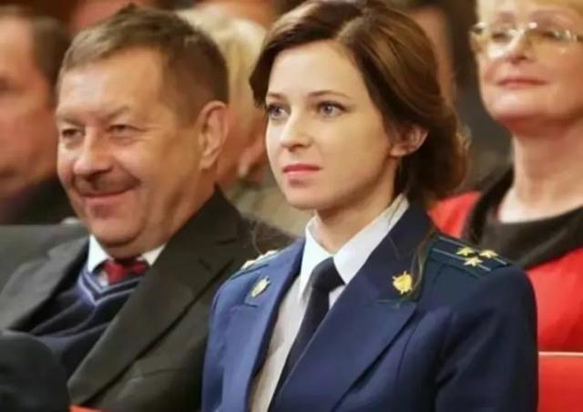 乌克兰美女检察官娜塔莉亚:因高颜值红遍全球,被普京钦点为少将