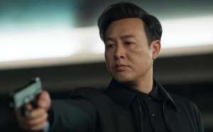 美女王秀芳(堪比狂飙美女公安副局长狂言：背后的靠山不可动摇，结局打脸)