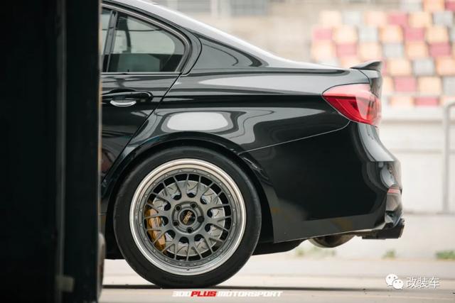 一套避震就要5万多,全身狠货的宝马M3 F80惹不起