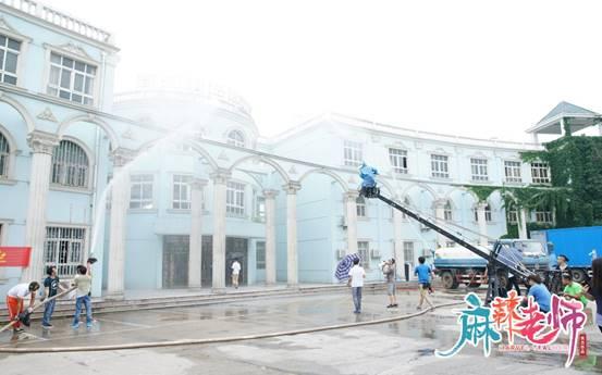 《麻辣老师》火辣开播 女神王双开挂虐学渣