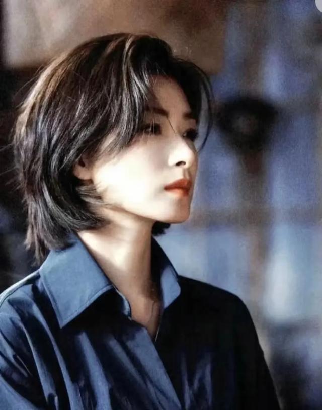 万茜的鼻子真是美到词穷啊,是和天仙同框都能平分秋色的那种绝了