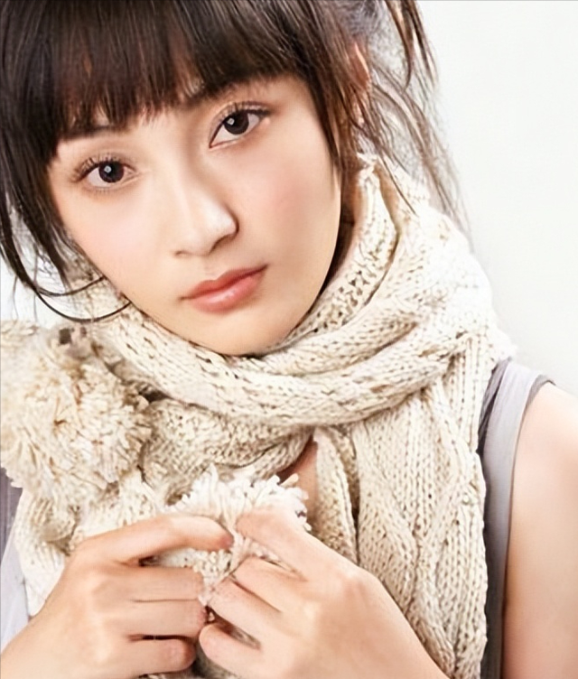 江南多美女,这4位女星,个个温婉大气,甩“网红脸”几条街