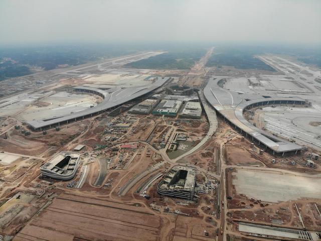 成都,试点!逐鹿第五航权航线,谁将成“中国孟菲斯”?