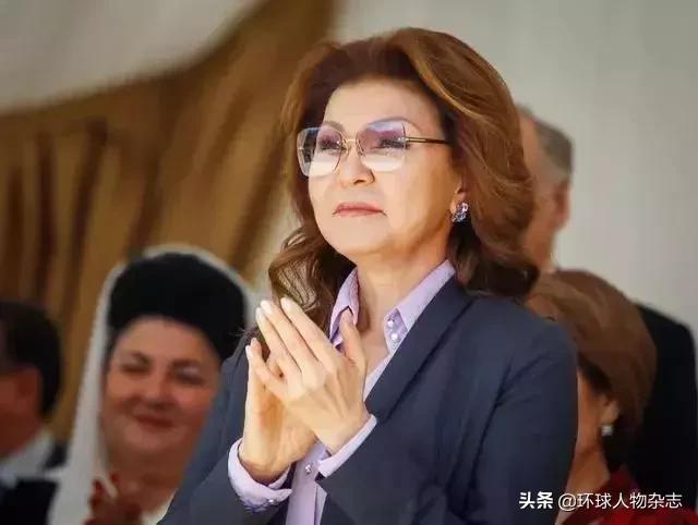 她是哈国长公主，曾为权力葬送婚姻，父亲辞职她成最大赢家