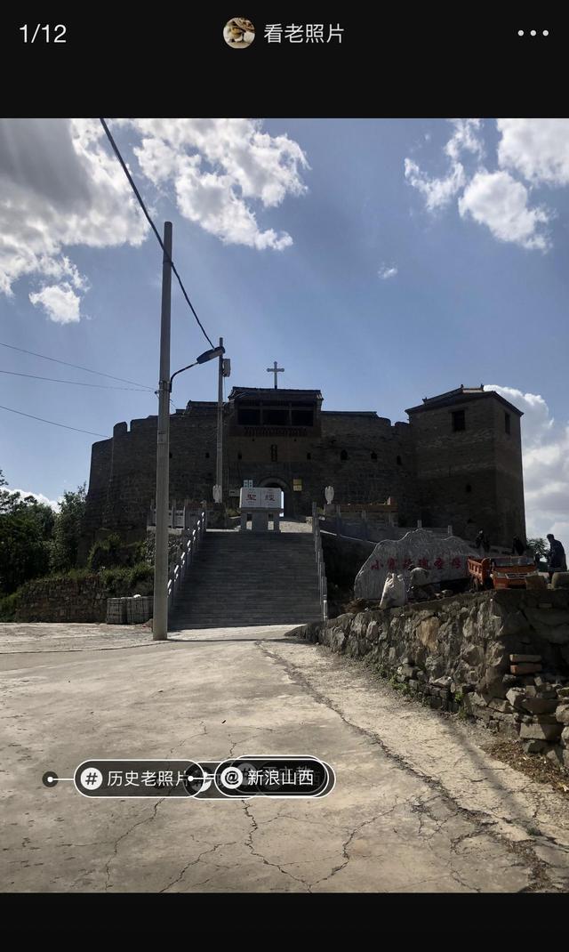 一组精彩照片:丹麦漂亮的超胖女模特,属于非洲山魈的写真镜头