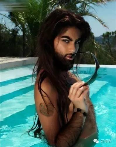 重口性感:你敢不敢把这样的毛茸茸美女带回家