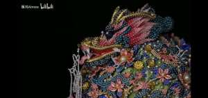 美女盔甲烧化(68个易拉罐仿苗族头饰、用一年还原《清平乐》珠冠，B站UP主靠手艺上热搜)