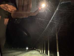 汽车玻璃划痕修复视频(办完提车手续后才发现玻璃有划痕 车主能否要求赔偿)