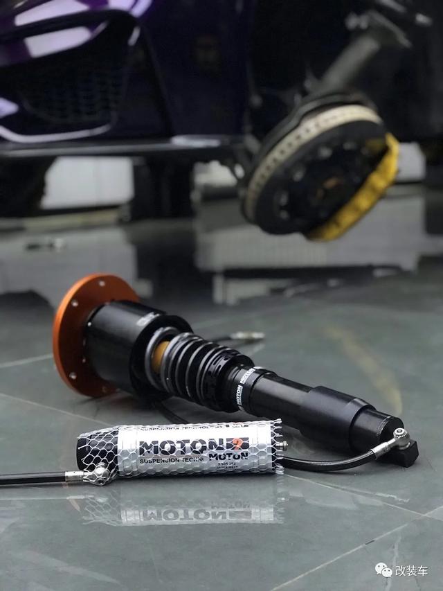 一套避震就要5万多,全身狠货的宝马M3 F80惹不起