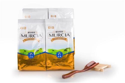 宗庆后亮相好易购直播 娃哈哈新品羊奶粉健康上市