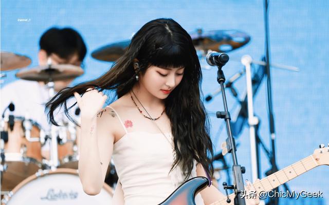 韩网热议!8位又帅又美出圈女团偶像