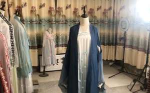 南京到曹县汽车票价(曹县汉服“创业”记：一年卖出19亿，平价、转型与原创梦想)