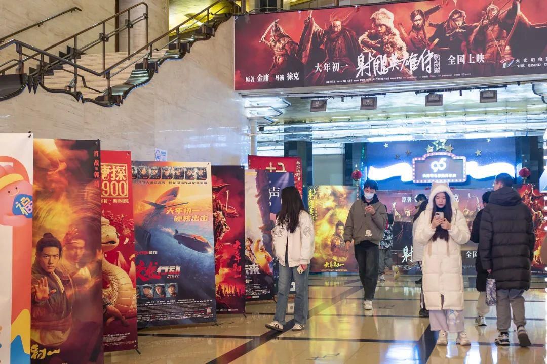 前所未见!票房曲线绘出中国电影春天