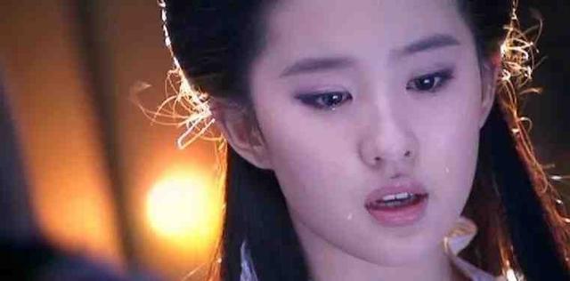 杨幂、迪丽热巴、刘亦菲这些哭得梨花带雨的美人,谁最让你动容?