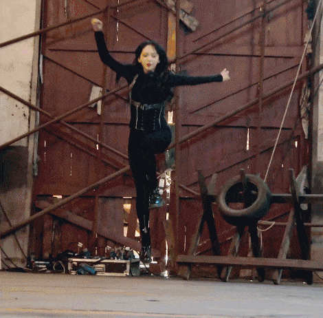 这个98年生的大胸萝莉,当过蔡徐坤导师,和王一博跳过舞:这是妖精转世吧