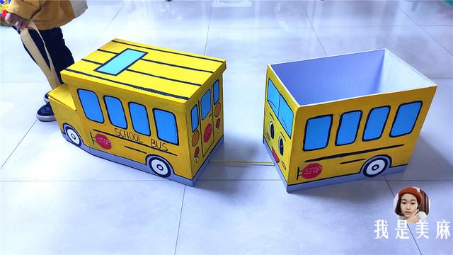 纸箱还能这样玩，爸爸做了一辆幼儿园校车，做法超简单，一看就会