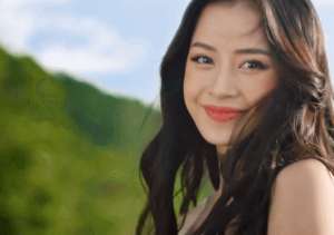 越南美女w(这三位越南绝色美女，都是人间水蜜桃)