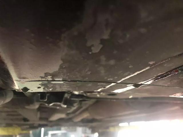 后怕!青岛男子花30万买辆“顶配”车,高速上突然油门失灵…