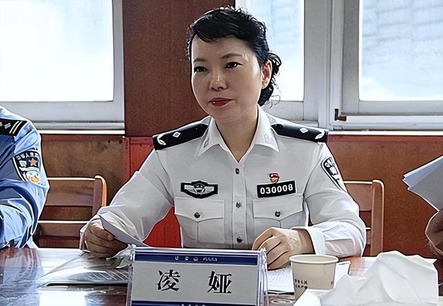 堪比狂飙!美女公安副局长狂言:背后的靠山不可动摇,结局打脸