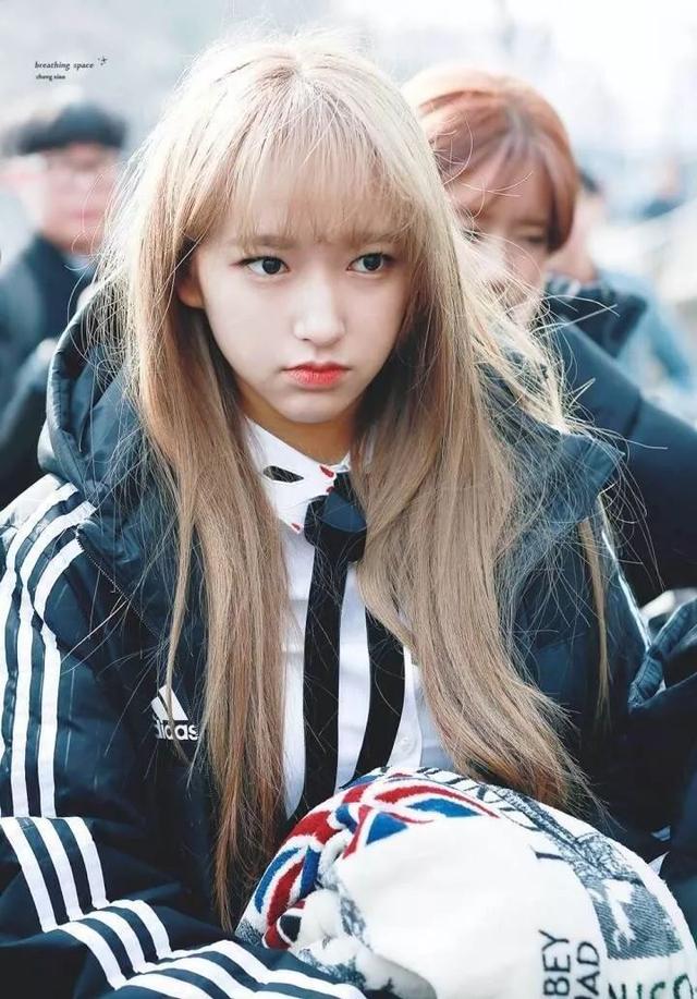 这个98年生的大胸萝莉,当过蔡徐坤导师,和王一博跳过舞:这是妖精转世吧