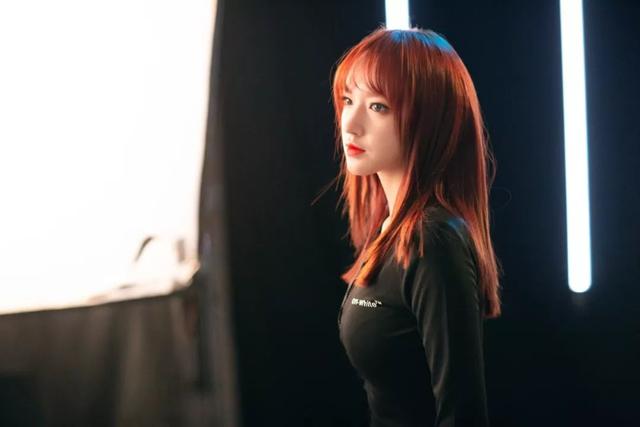 这个98年生的大胸萝莉,当过蔡徐坤导师,和王一博跳过舞:这是妖精转世吧