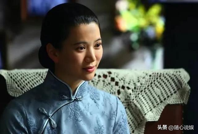 演过“宋庆龄”的16位女星，谁像国母本尊再现，谁赶鸭子上架？