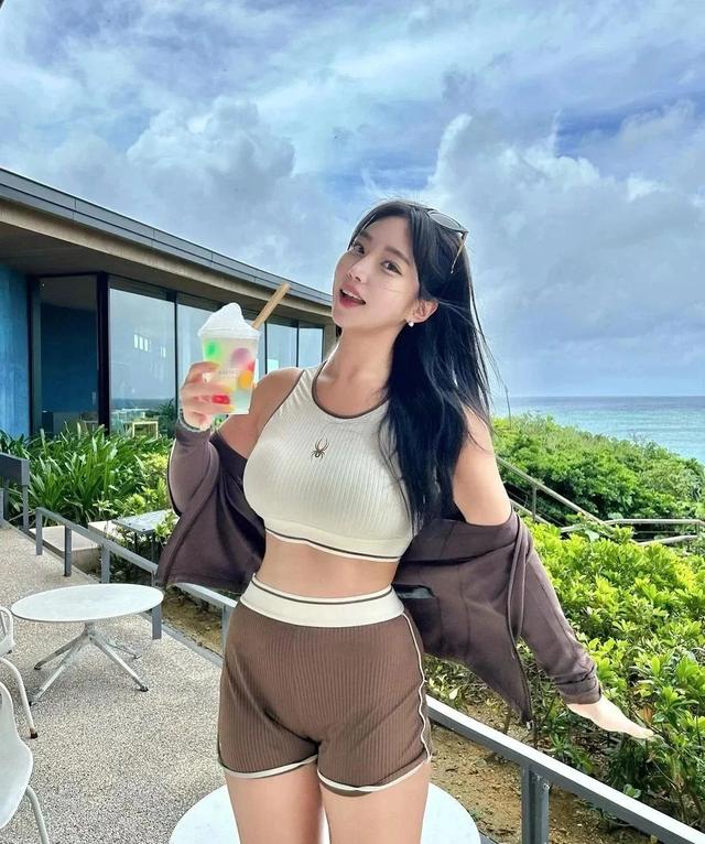 韩国绝美网红,颜值天花板,理想女友类型!!