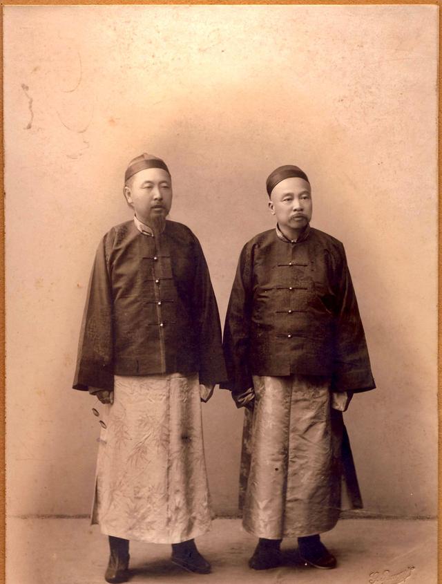 一组精彩照片:丹麦漂亮的超胖女模特,属于非洲山魈的写真镜头