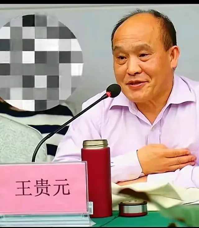 女博士被摸胸强吻，还要做夫妻，这种禽兽叫兽，轮到公安局出手了