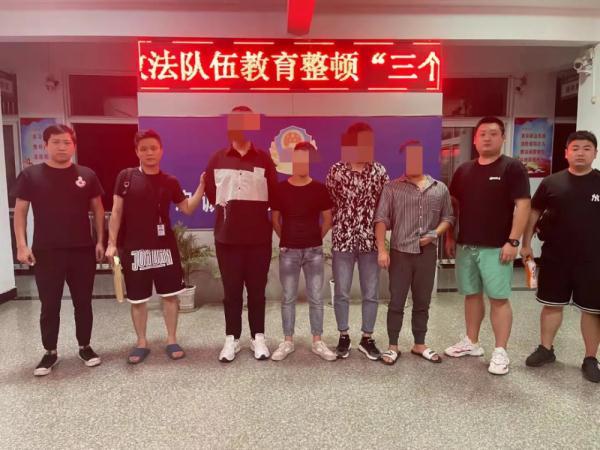 杭州已婚男与美女裸聊被骗18万,警方:破案40余起,抓获18人