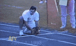 美女,我想知道你是怎么躺进去的