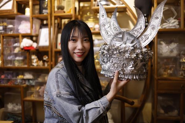 68个易拉罐仿苗族头饰、用一年还原《清平乐》珠冠,B站UP主靠手艺上热搜