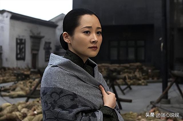 演过“宋庆龄”的16位女星，谁像国母本尊再现，谁赶鸭子上架？