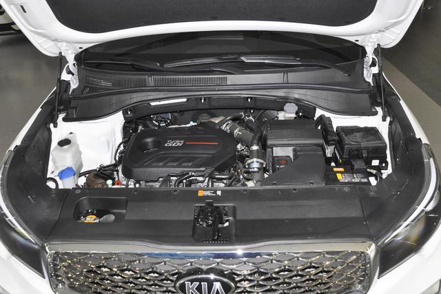 容易被忽视的一款合资七座SUV,配2.0T发动机!静态解析起亚KX7