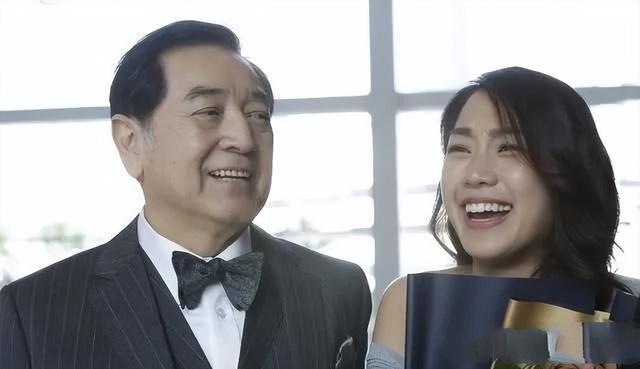 老戏骨秦沛之女，38岁姜丽文宣布离开TVB，多位好友留言祝福